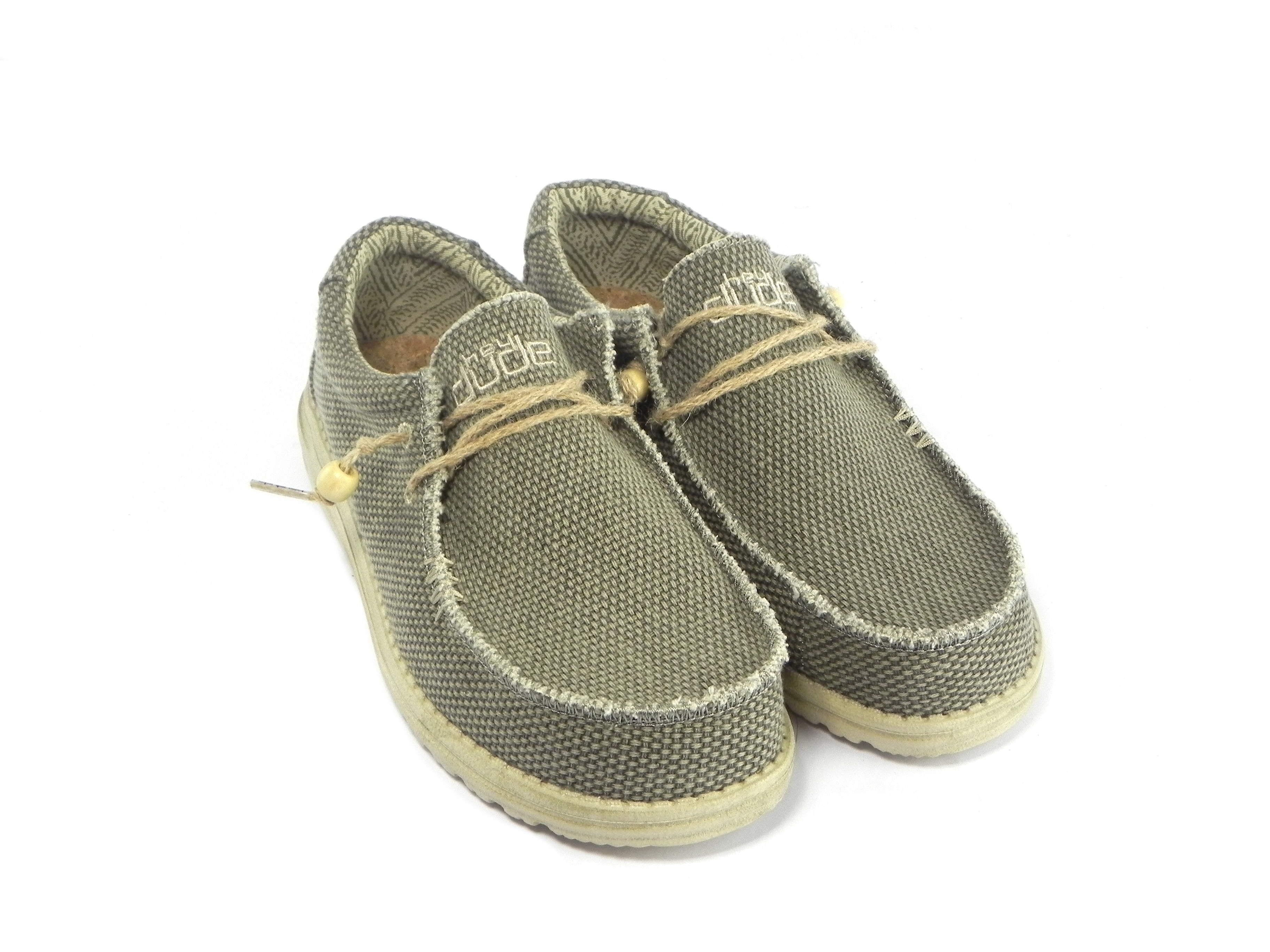 WALLY BRAIDED3VE ARMY