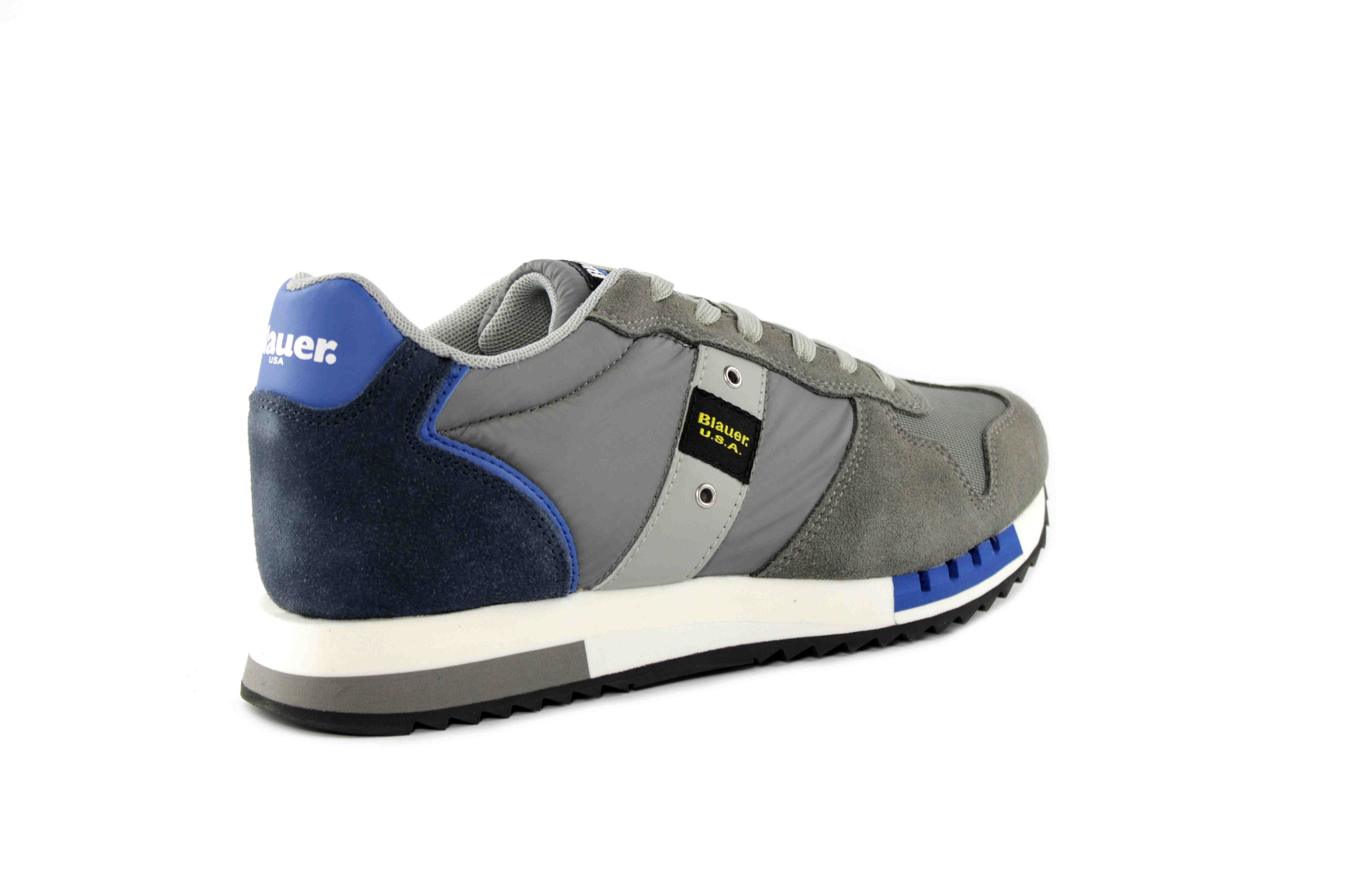 S3QUEENS01/MESGREY/ROYAL